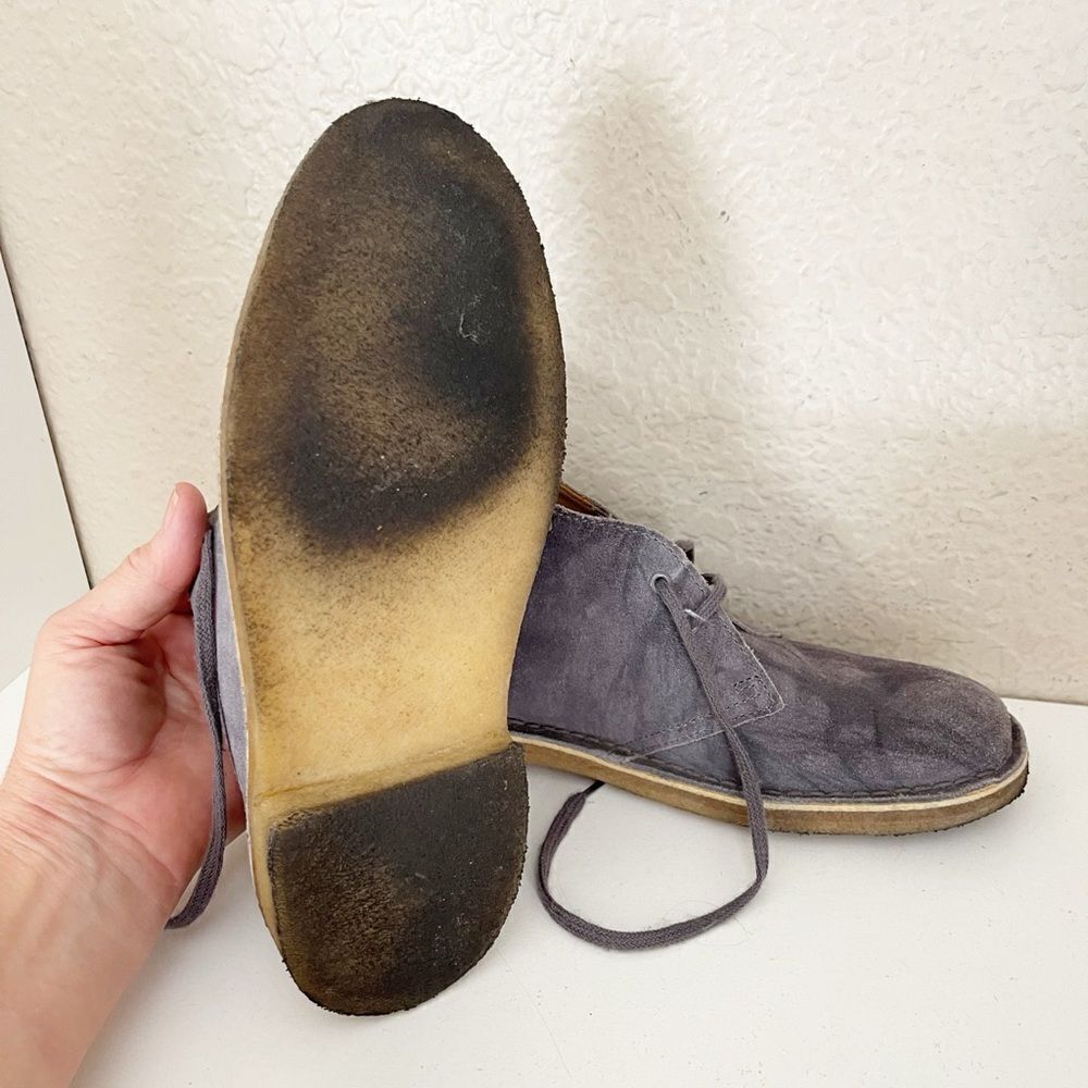 Clarks Women’s Chukka Dessert boots Boots in gray suede. 7.5 - Picture 11 of 17